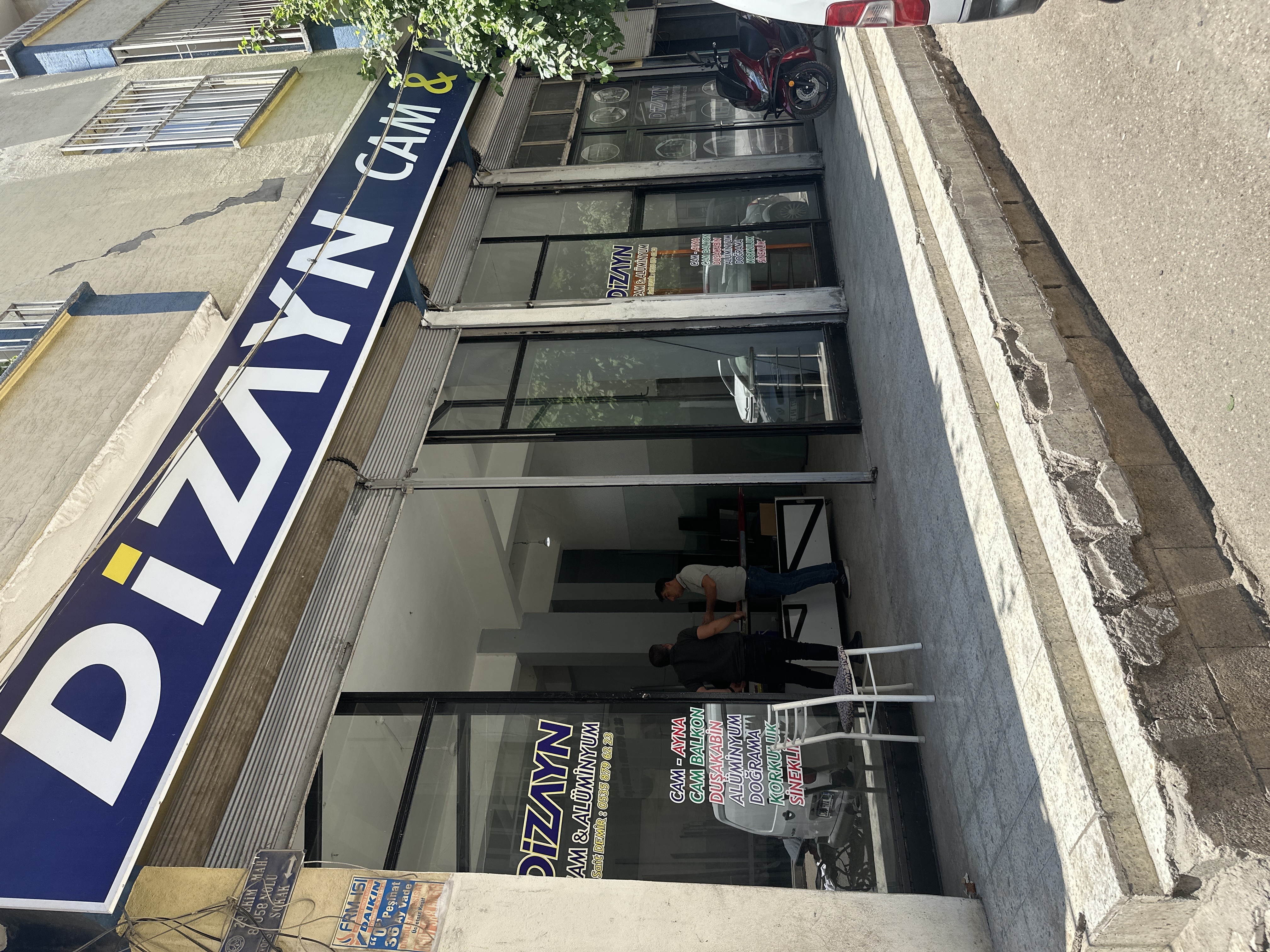 DİZAYN CAM VE ALÜMİNYUM DOĞRAMA